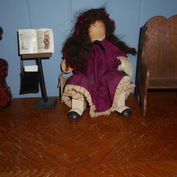 Seated Wooden Doll Playing Base Fiddle & Music Stand - Picture 5 of 5